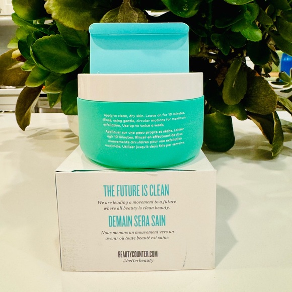 Beautycounter Reflect Effect Smoothing Facial Mask 2.5 fl. oz., new/unopened - Picture 4 of 7